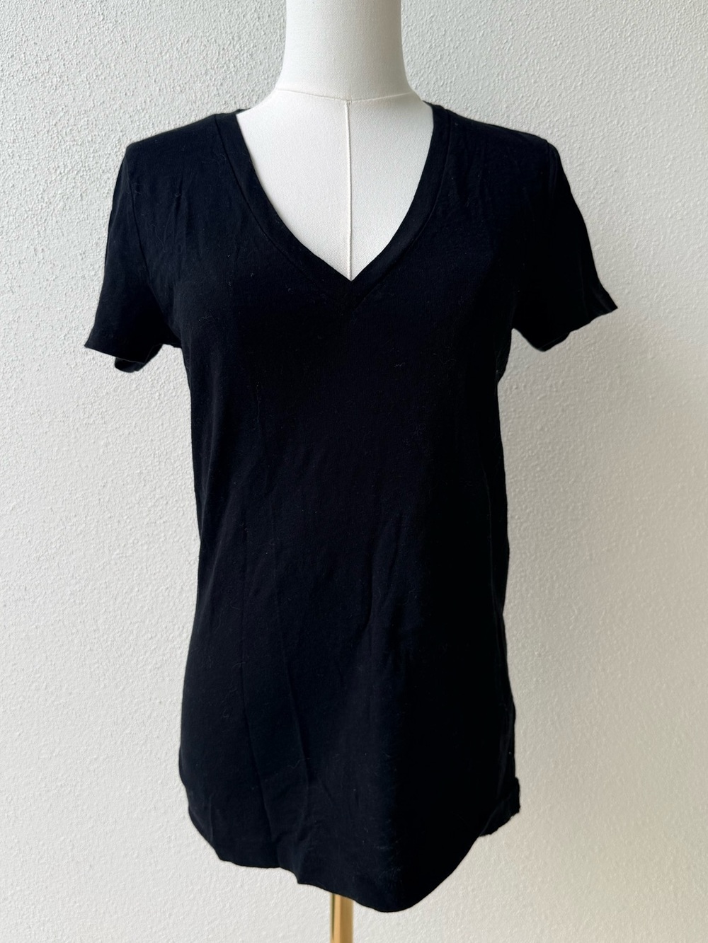 J. Crew Featherweight Slub cotton, Black V-Neck Short Sleeve Tee, like new, S